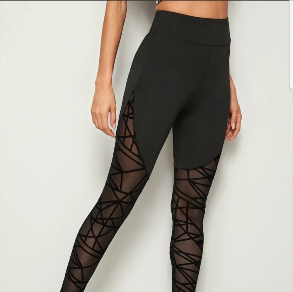 Geometric Pattern Workout Pants - Picture 3 of 7